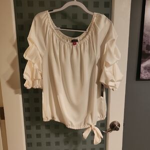 Vince Camuto Cream Ruffle Sleeve Blouse (size XL)